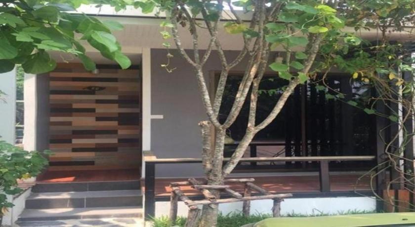 Oyo 271 The Resort Romklao Bangkok Exterior foto