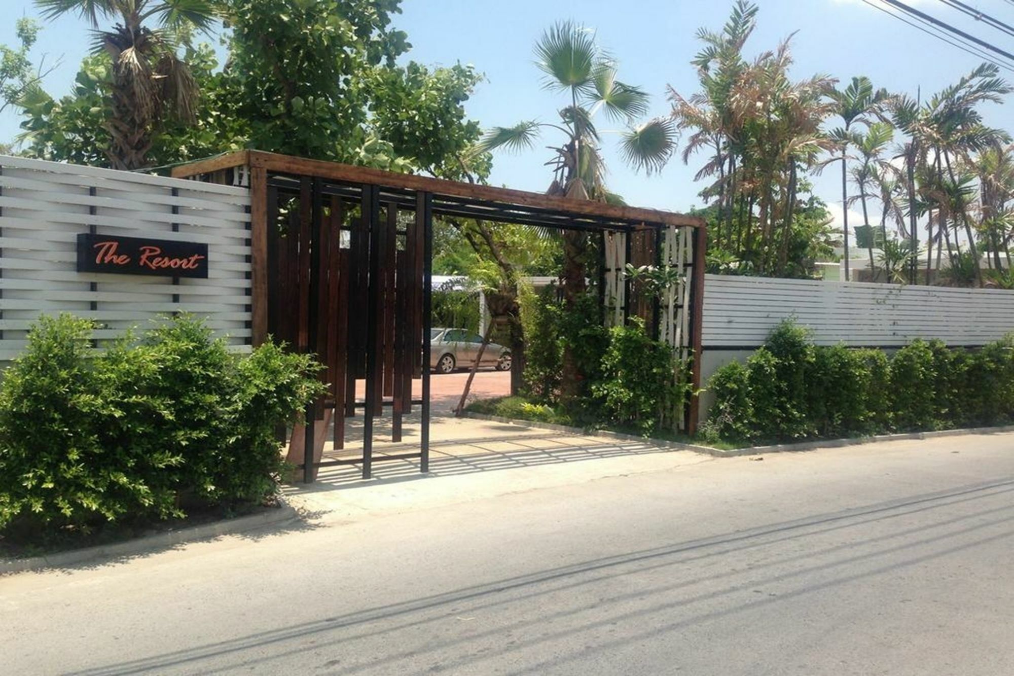 Oyo 271 The Resort Romklao Bangkok Exterior foto